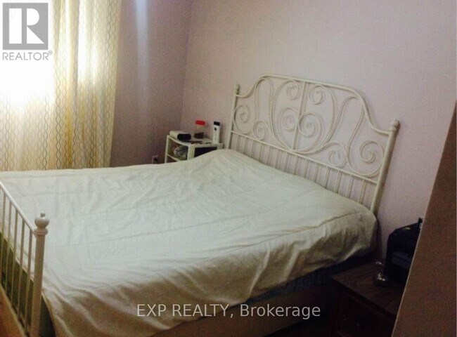 Building Photo - 60 Seacliff Blvd