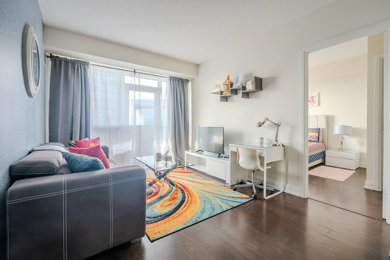 Photo principale - 4720 Yonge St