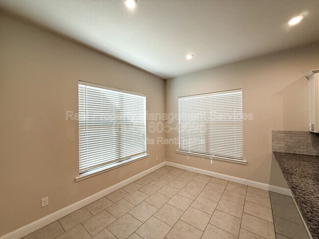 Foto del edificio - 7115 90th St