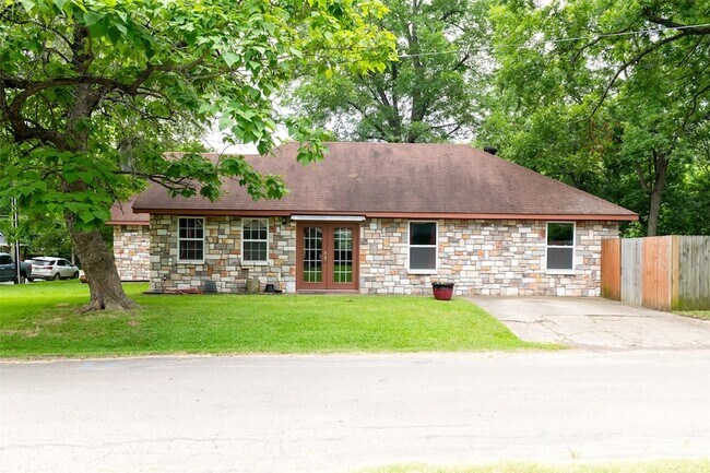 Foto del edificio - 1019 Pine St