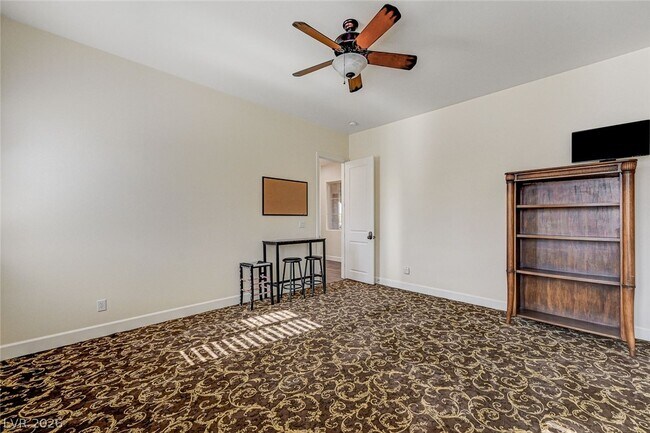 Building Photo - 8490 S Via De Bella Sidra Ct