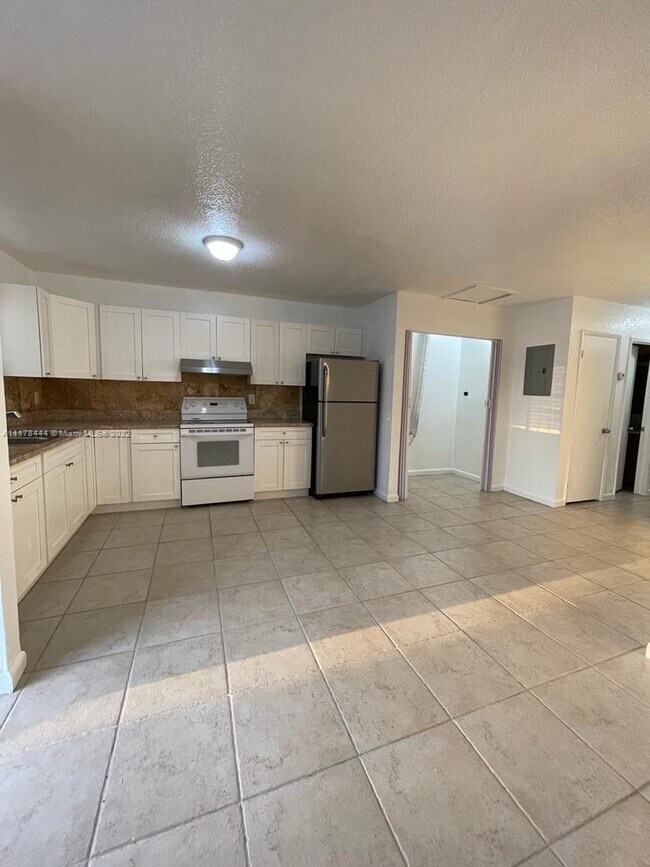 Building Photo - 14372 SW 283rd St