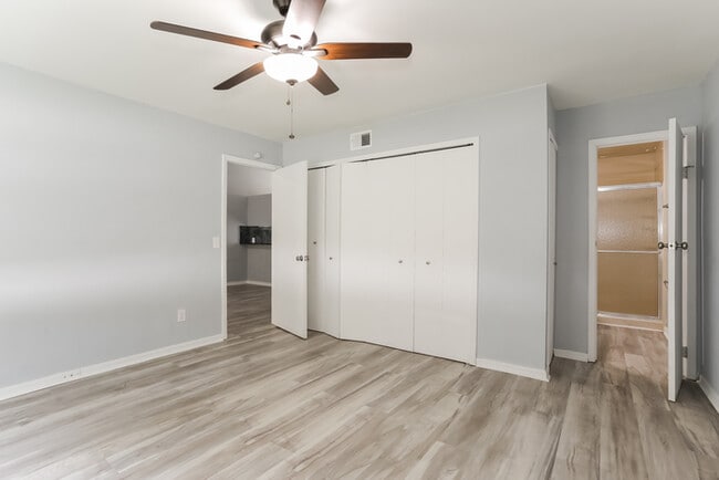 Building Photo - 11425 John Dory Way