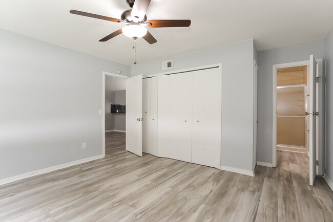 Foto del edificio - 11425 John Dory Way