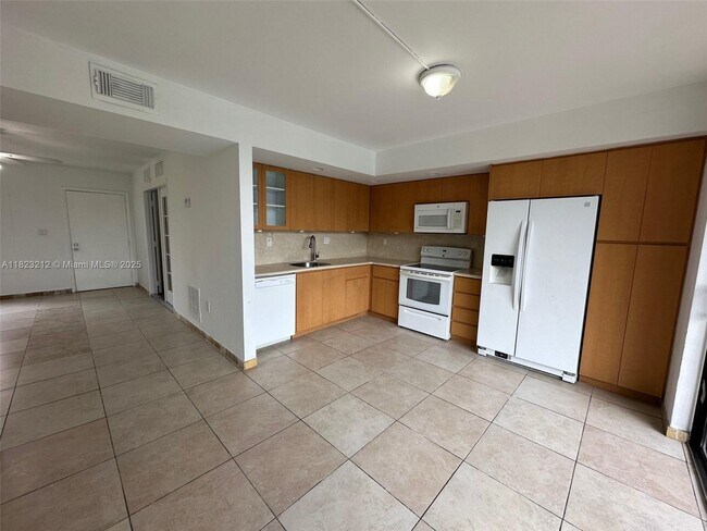 Foto del edificio - 8700 SW 133rd Avenue Rd