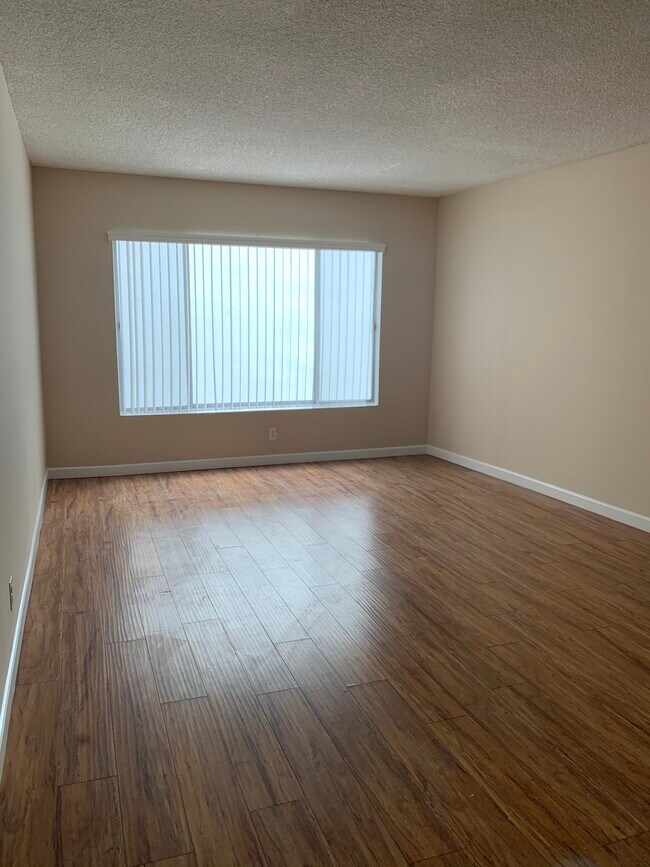 Foto del edificio - 504 Avenue G Ave