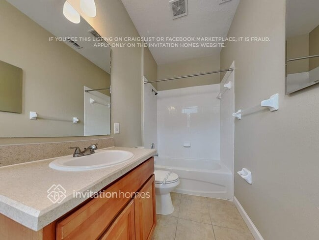 Building Photo - 5695 Bear Stone Run