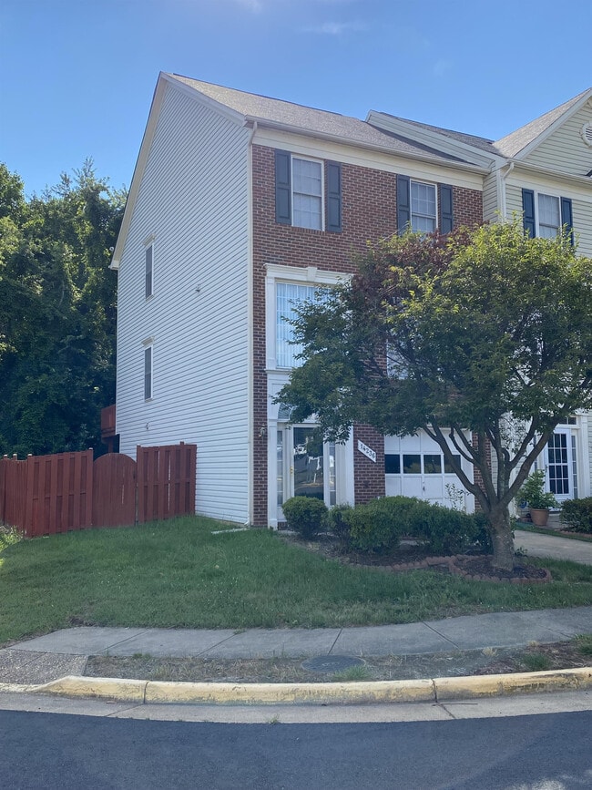 Photo - 14236 Madrigal Dr Townhome