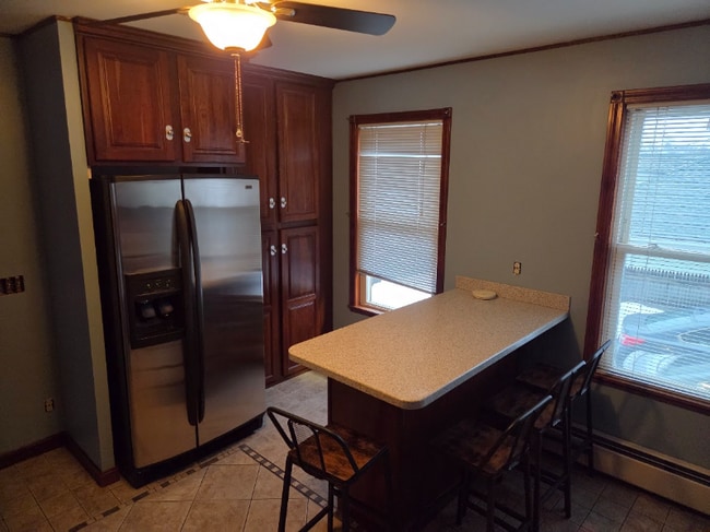 Building Photo - 163 Prospect St