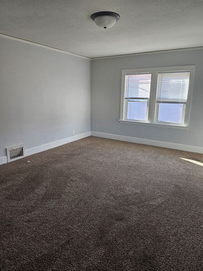 Foto del edificio - 2601/2603 E Walnut Street