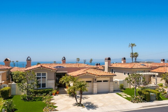 Building Photo - 408 Pso Miramar