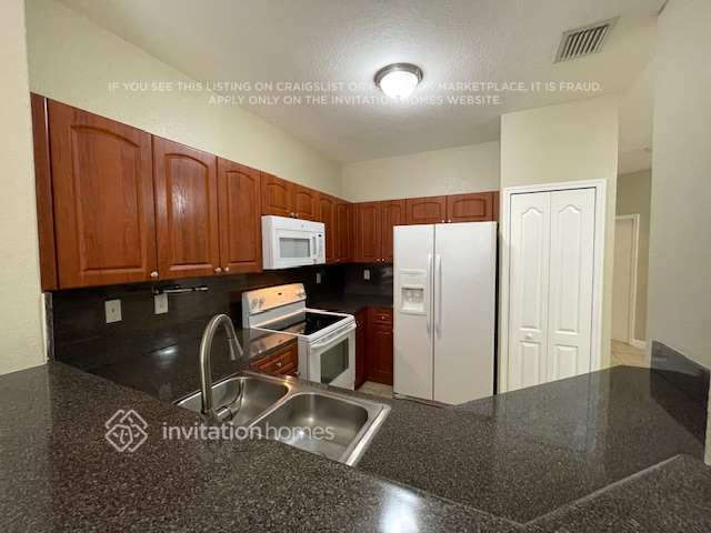 Foto del edificio - 877 SW 149th Ct