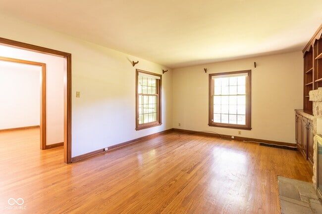 Foto del edificio - 6353 Riverview Dr