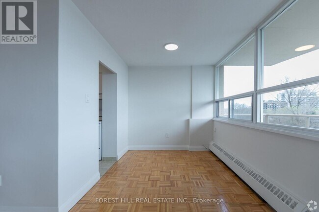 Photo du bâtiment - 1130 Wilson Ave