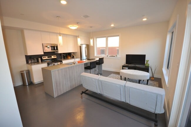 Amazing 3 bed 1.5 bath in the South End!!! - Amazing 3 bed 1.5 bath in the South End!!! Apartment
