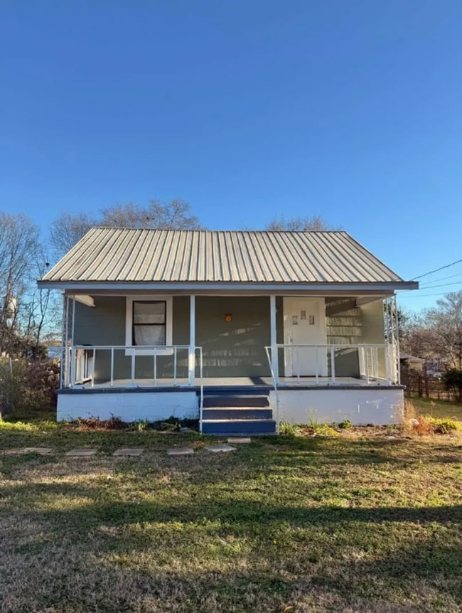 Building Photo - 2 Bed 1 Bath Home In Opelika