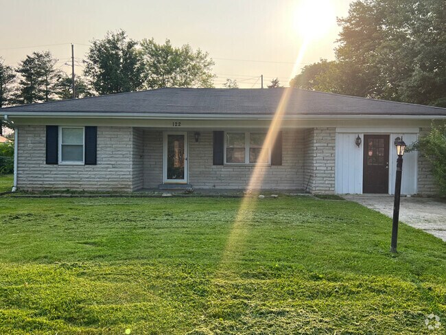 Building Photo - 122 Estonia Dr