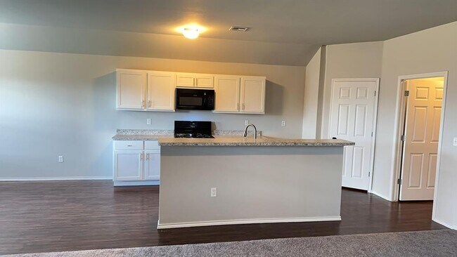 Building Photo - 9912 Ruger Rd