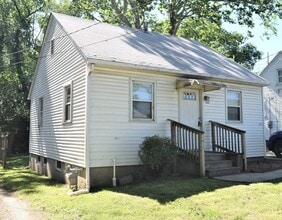Building Photo - 507 S Wesley St
