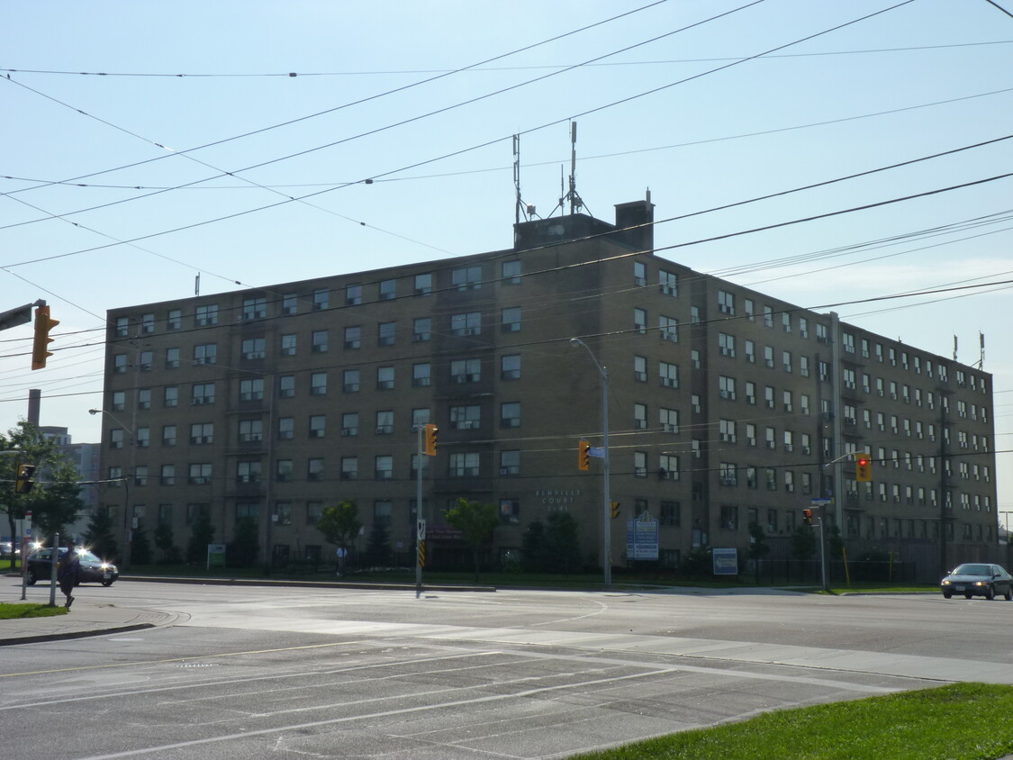 Primary Photo - Benville Court Apartments