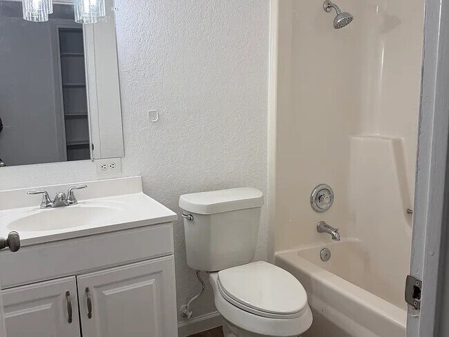 Building Photo - 7911 Rustic Forest Dr
