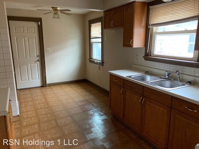Building Photo - 3 br, 1 bath House - 3629 W 130TH ST