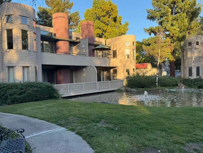 Foto del edificio - 928 Wright Ave