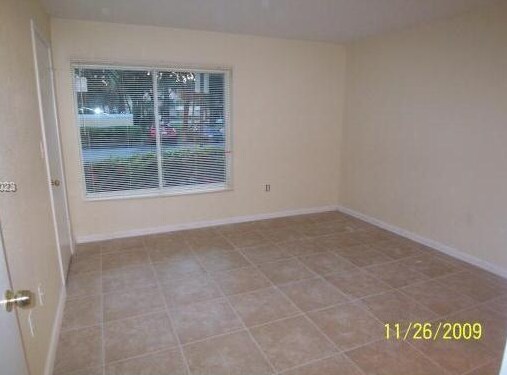 Foto del edificio - 2400 NW 33rd St