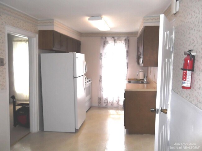 Foto del edificio - 533 N Huron St