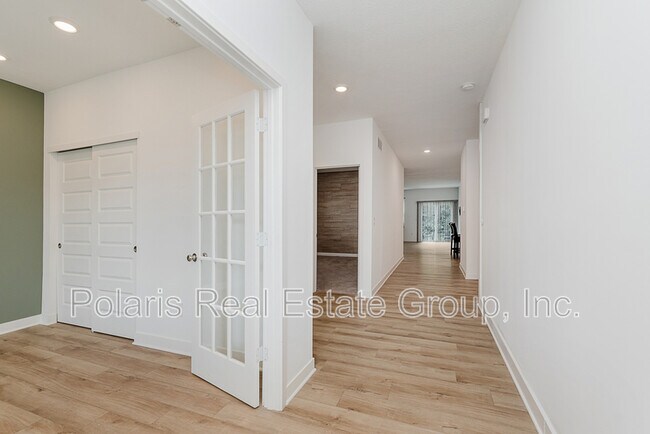 Foto del edificio - 10008 Sundley Dr