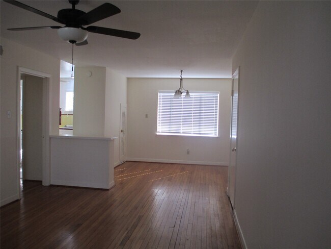 Foto del edificio - 3607 Murworth Dr