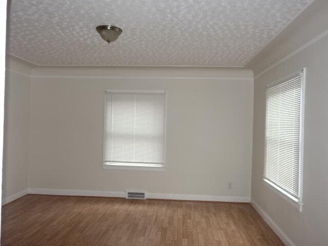 Building Photo - 8205 Outer Dr E