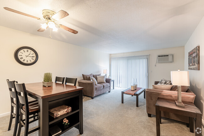 2BR, 1BA - Living Area - The Oaks Apartments