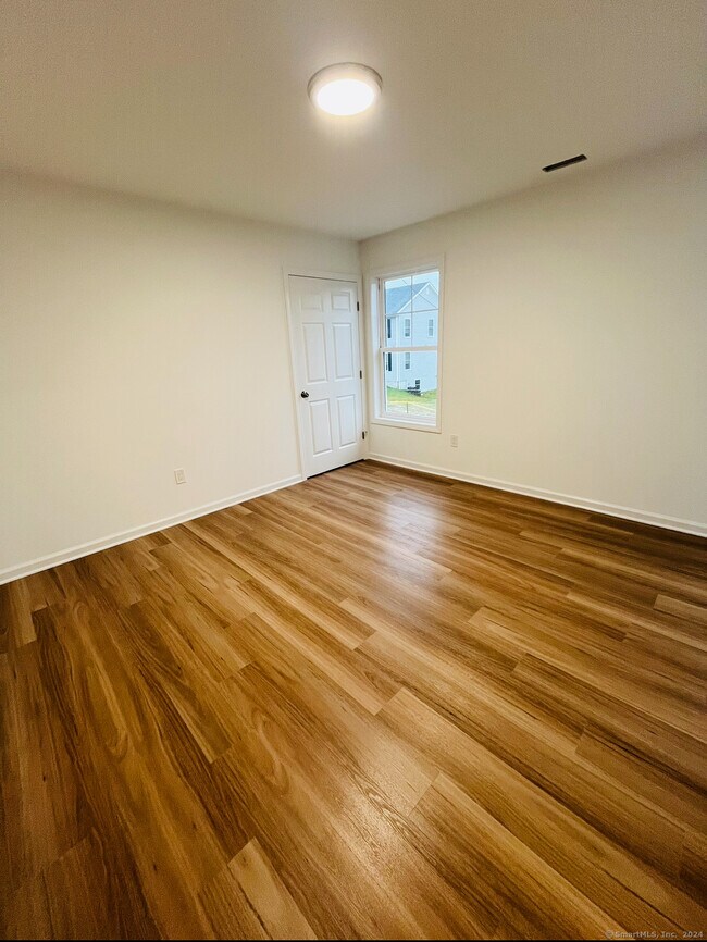 Building Photo - 16 Infield St
