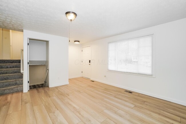 Foto del edificio - 5411 Baynard Dr