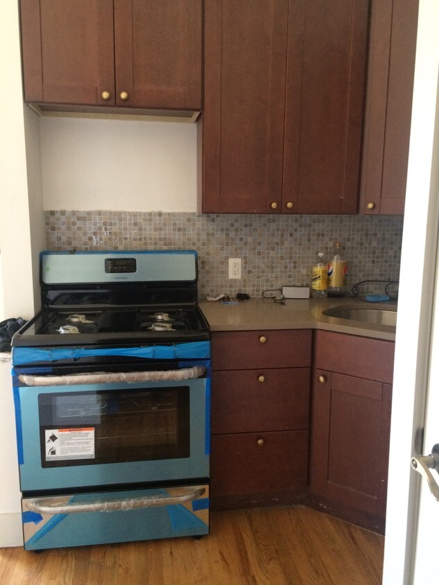Primary Photo - 450 S 5th St