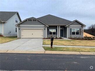 Building Photo - 112 Hidden Pines Cir