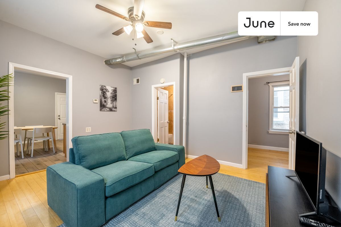 Photo - 2611 West Armitage Avenue