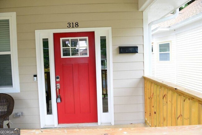 Foto del edificio - 318 Holderness St SW