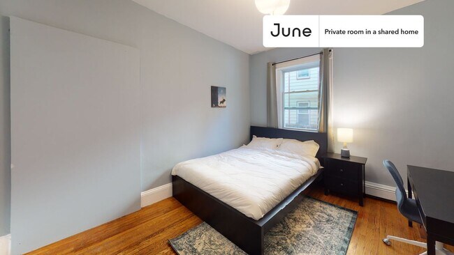 Building Photo - Room in Shared 4 bed/2 bath home in Allston