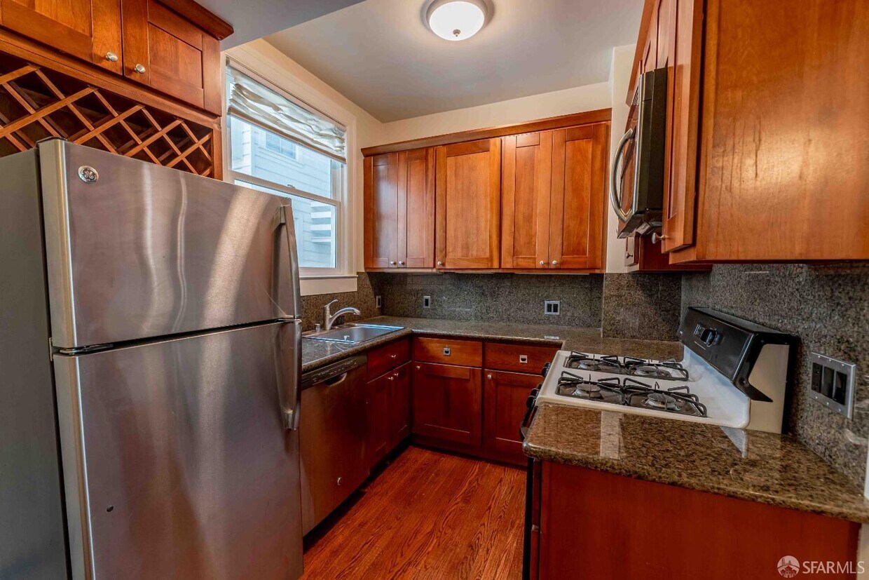 Foto principal - 3440 Pierce St