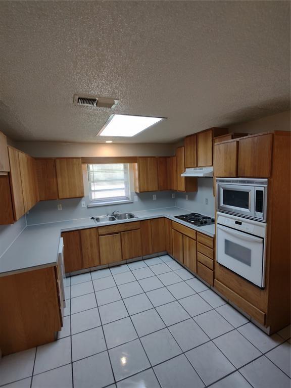 Foto del edificio - 420 W Pleasant Run Rd