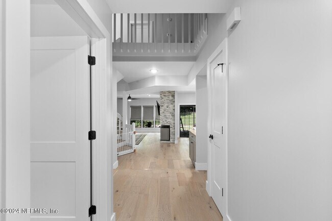 Building Photo - 142 Willow Pond Ln