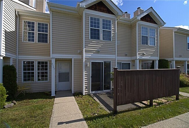 Building Photo - 2507 Whispering Hills Dr