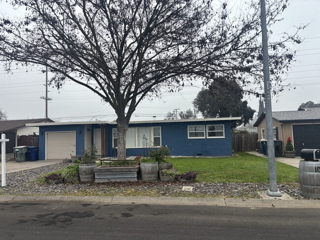 Foto del edificio - 1018 Badgley Dr