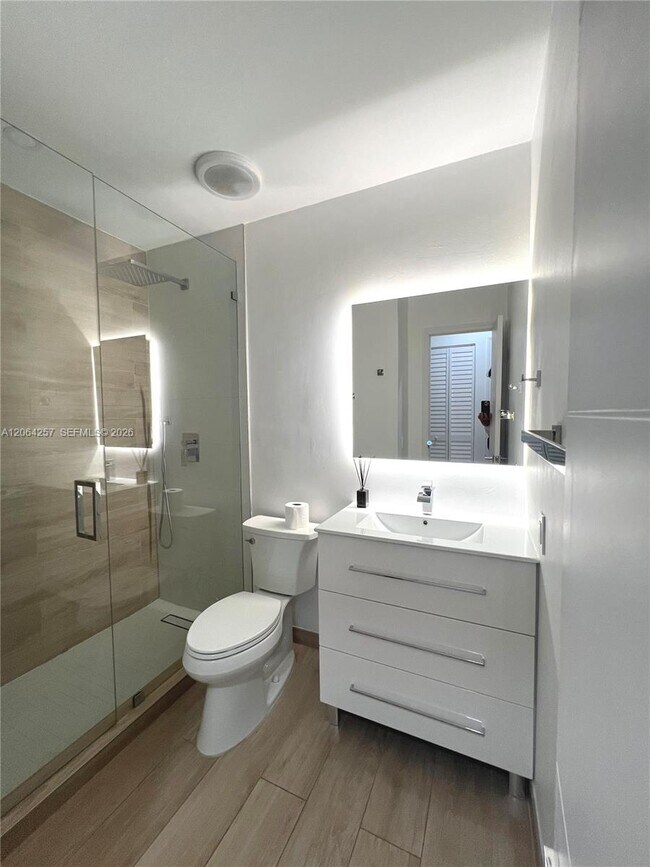 Foto del edificio - 955 NW 106th Ave Cir