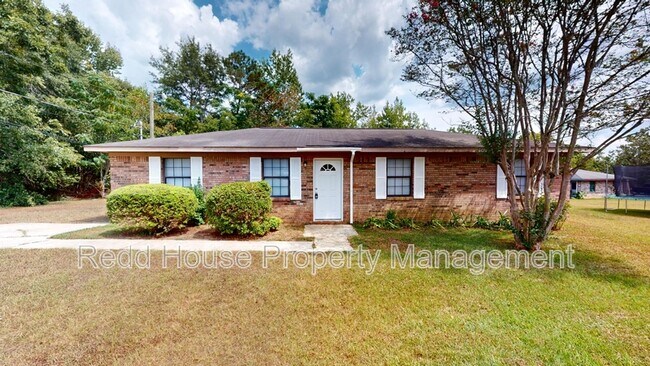 Foto del edificio - 700 N Ouida St