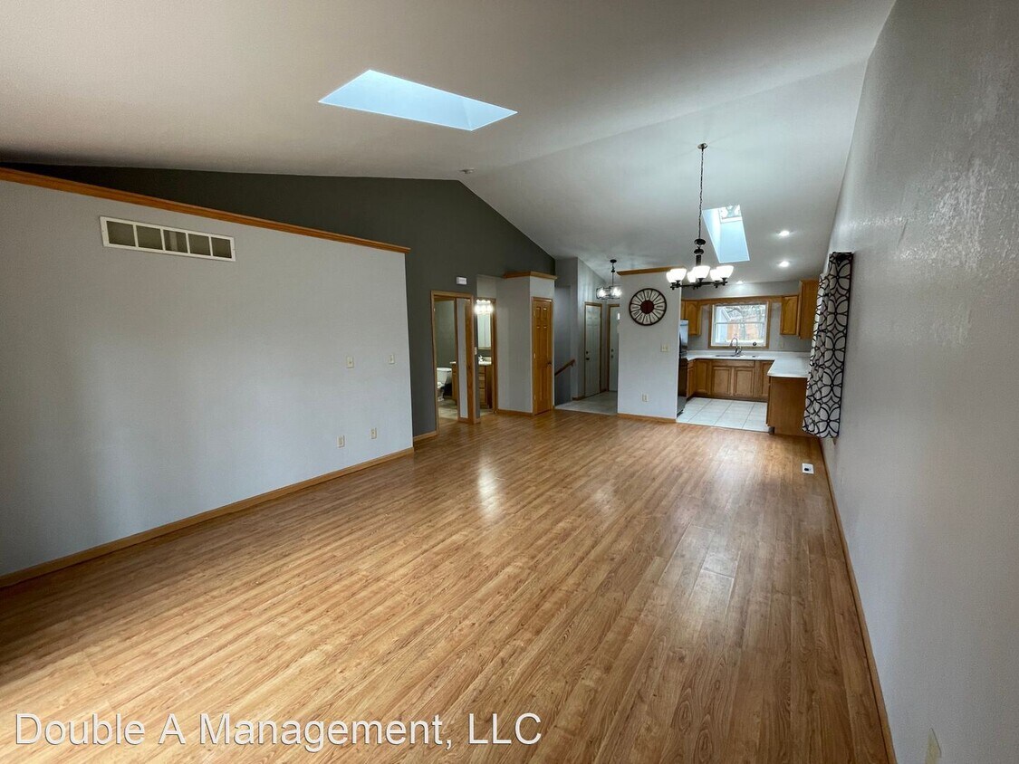 Primary Photo - 3 br, 2 bath House - 159 4th St.