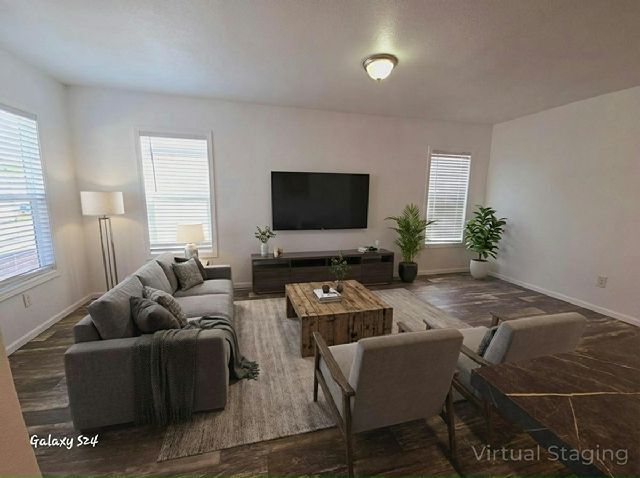 Foto del edificio - 825 N Lamb Blvd