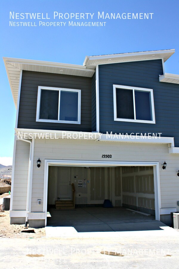 Building Photo - Newer 3-Bed Townhome in Bluffdale